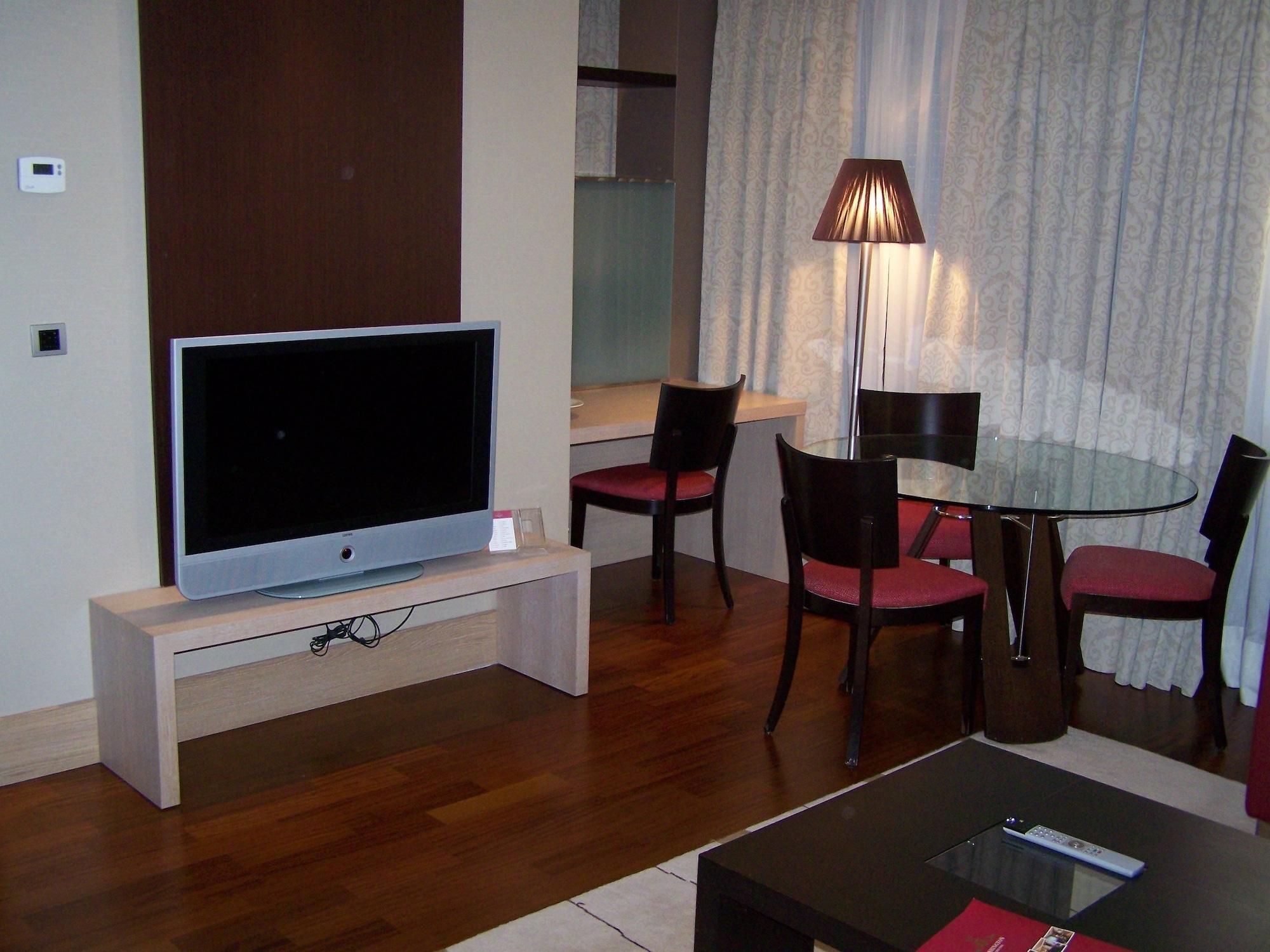 Washington Parquesol Suites & Hotel Valladolid Exterior photo